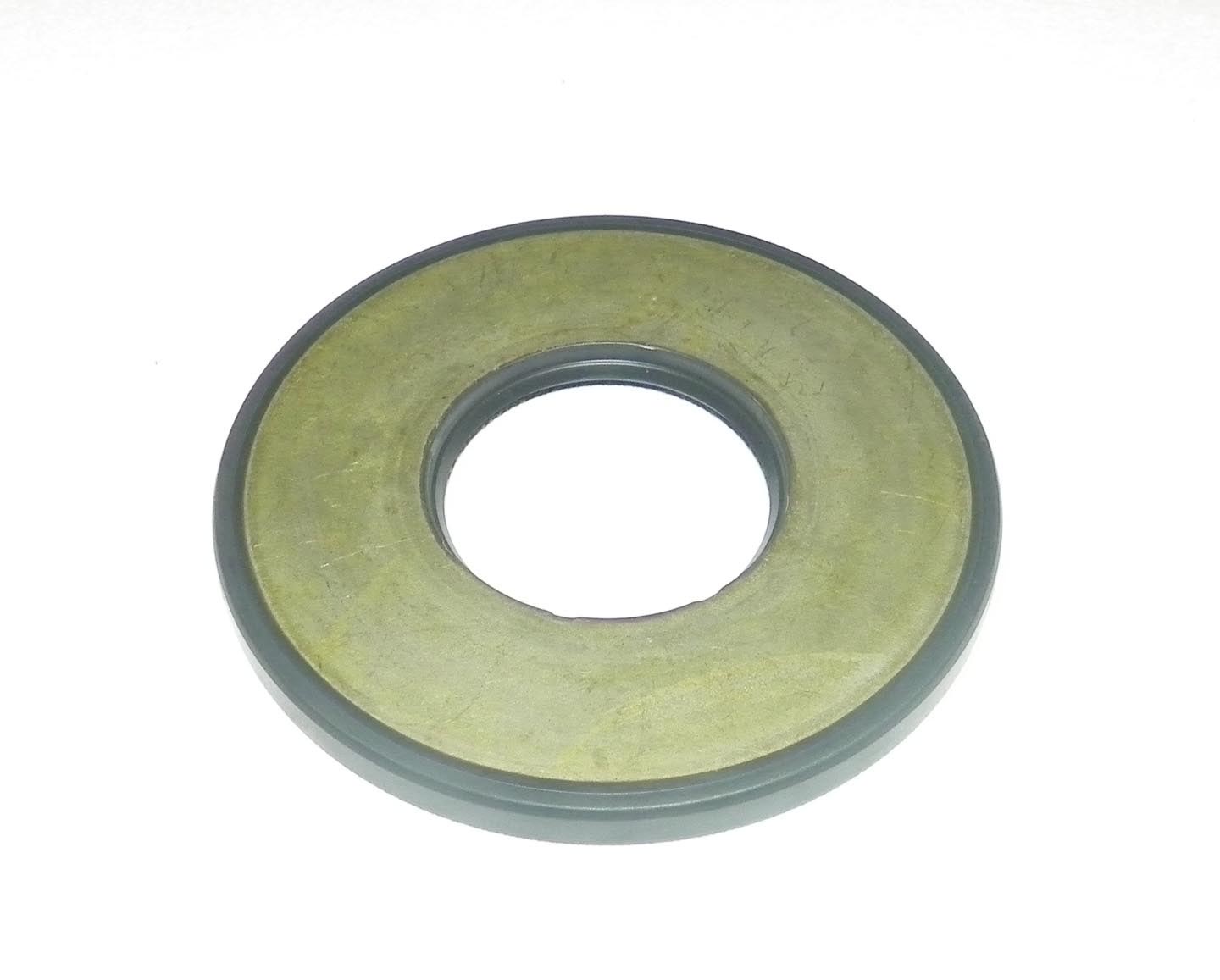 Crankshaft Oil Seal Kawasaki 900 / 1100 95-06 OEM#: 92049-3716 âOEM#: 92049-3716