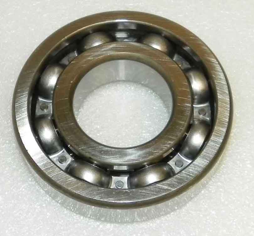 Crankshaft Lower Main Bearing Johnson / Mercury / Mariner / Yamaha 105 - 300 Hp 85-10 OEM#: 390641 âOEM#: 390641, 41421, 67923, 67923T, 777375, 93306-308U0, 93306-308U0-00, S18-1345