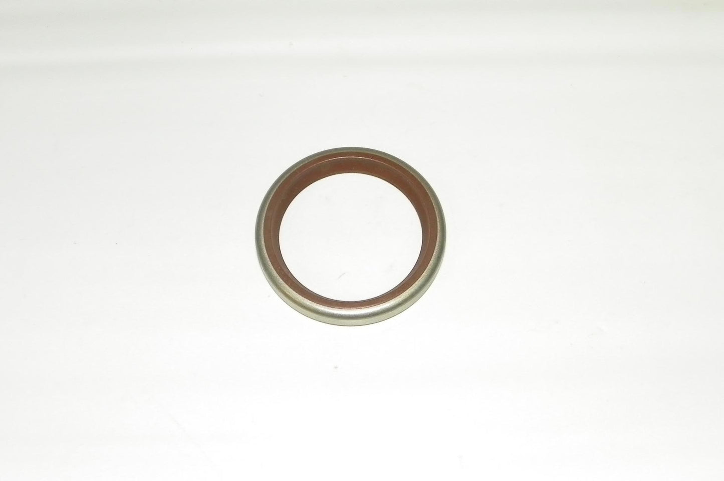 Crankshaft Seal Johnson / Evinrude 25 - 75 Hp 72-05 OEM# 0313507,