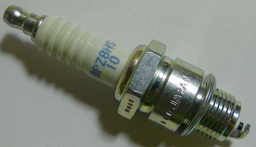 Spark Plug BPZ8HS-10 / 3133