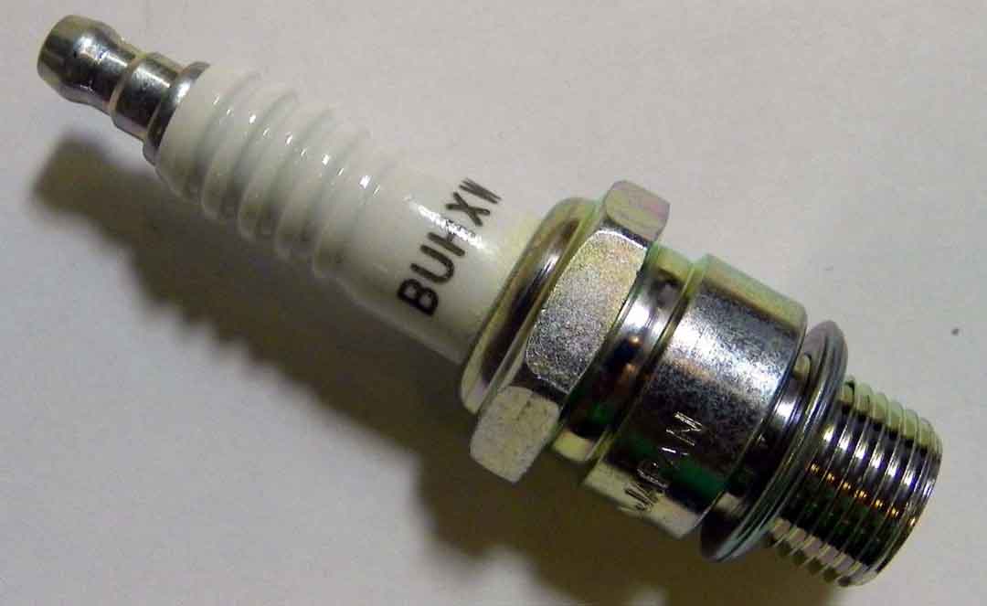 Spark Plug BUHXW-1 / 5526