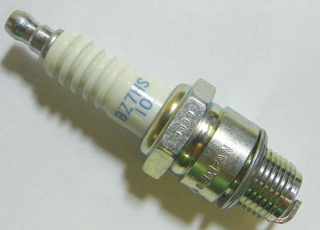 Spark Plug BZ7HS-10 / 3579