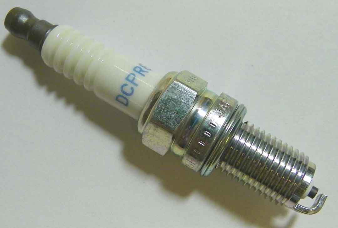 Spark Plug DCPR6E / 3481
