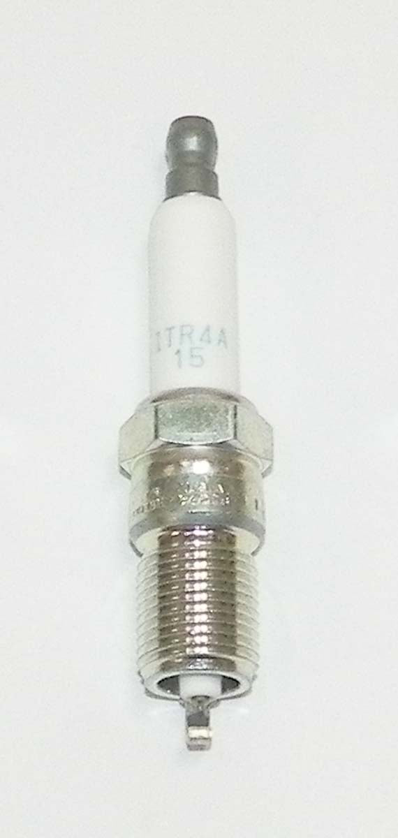 Spark Plug ITR4A15 / 5599 OEM# 884019001,