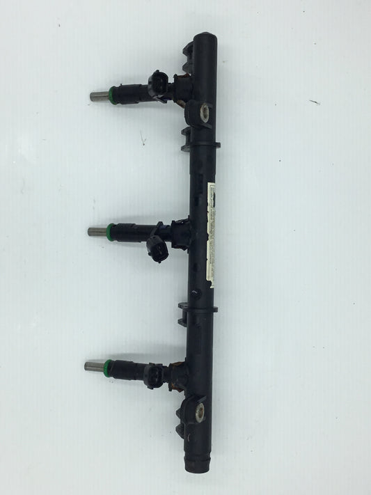 SH 420874846 3 X INJECTORS & RAIL RXT 215 2010; SEADOO