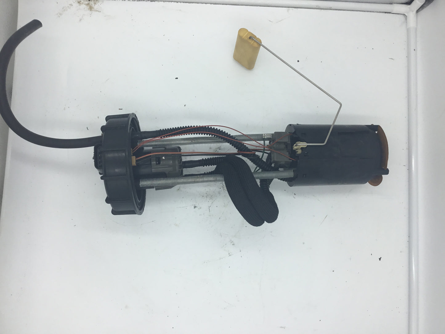 Pump Fuel Ass'y - 2012 RXT - USED - Sea - Doo 275500996, 275500850